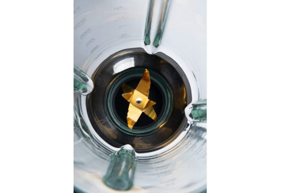 Απεικονίζεται κοντινό στις λεπίδες.